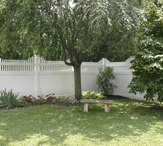 manor_privacy_new_england_accent